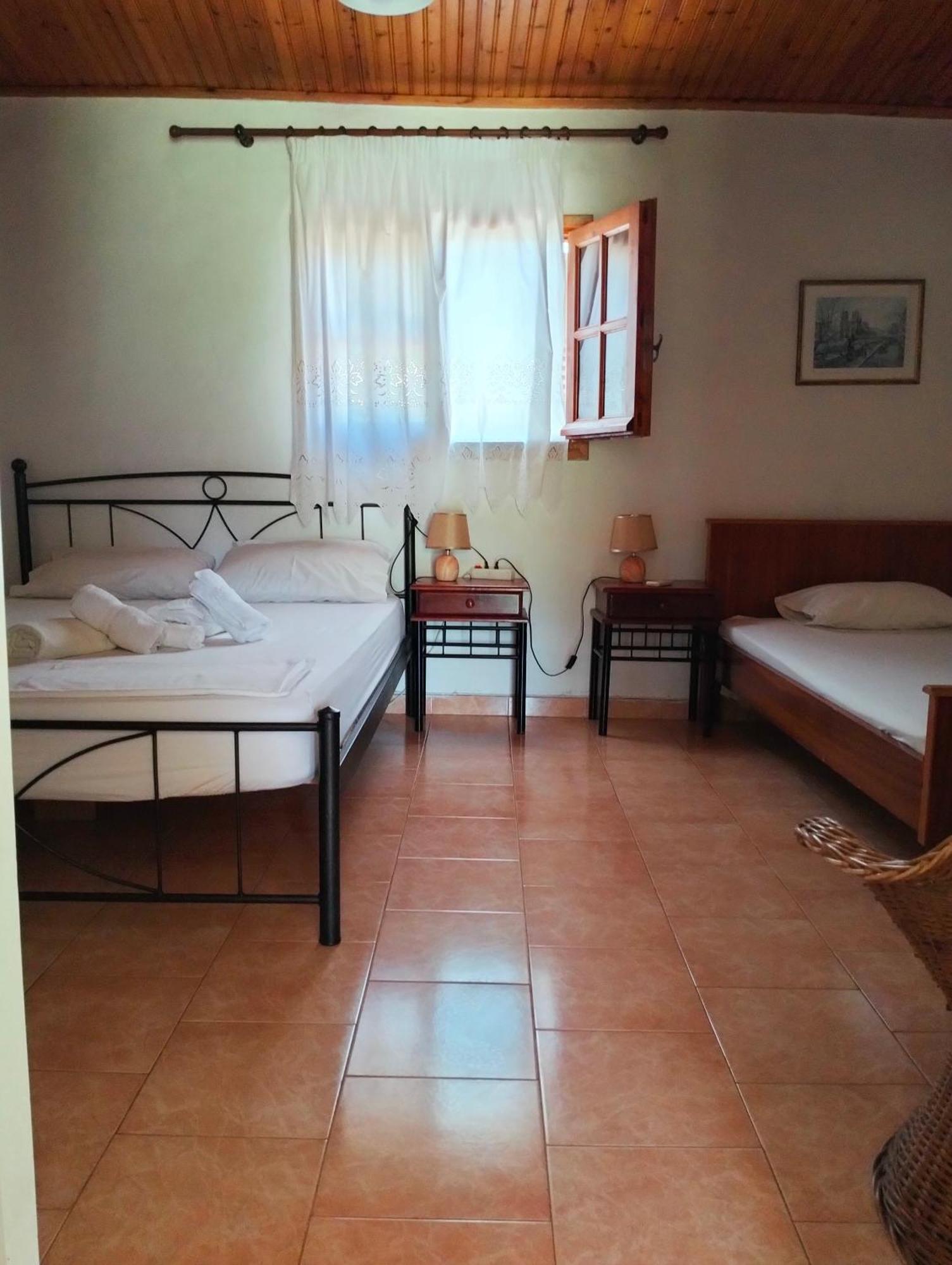 Amaryllis Sweet Home Pyrgos  Ngoại thất bức ảnh
