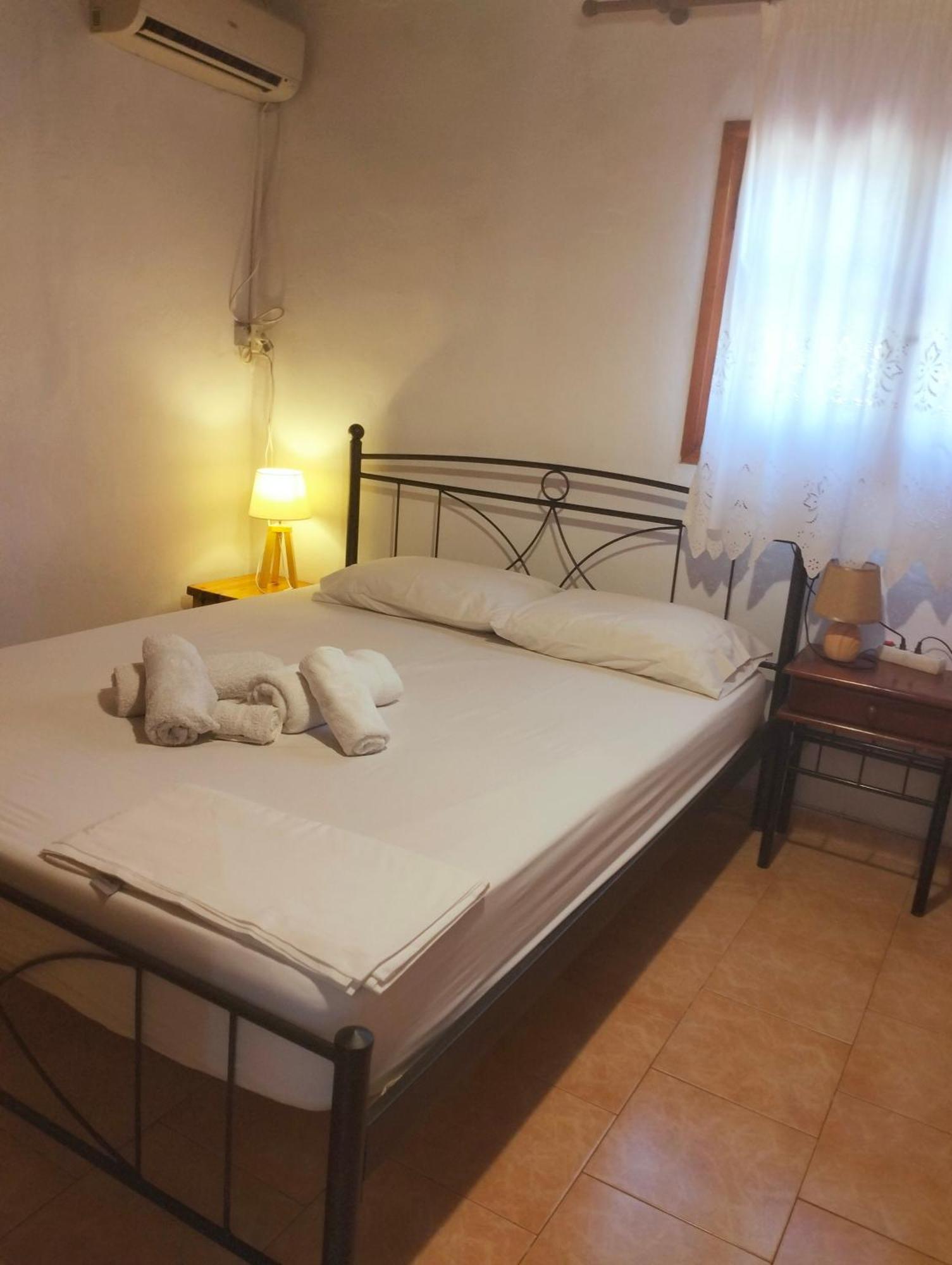 Amaryllis Sweet Home Pyrgos  Ngoại thất bức ảnh